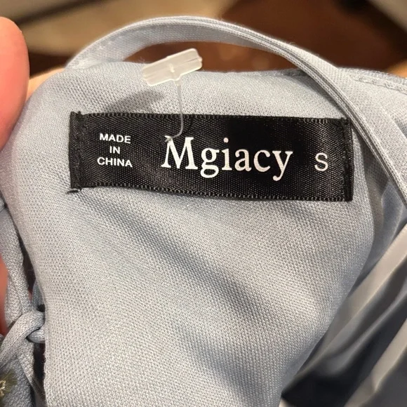 Grad Dress - Picture 7 of 12